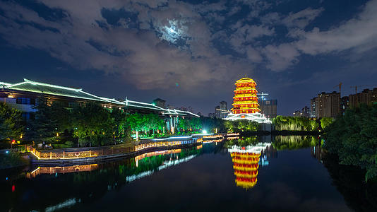 西安汉城湖大风阁夜景月出8k延时视频的预览图