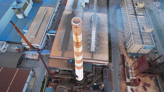 航拍城市工业工厂烟囱制造业能源环保4k素材视频的预览图