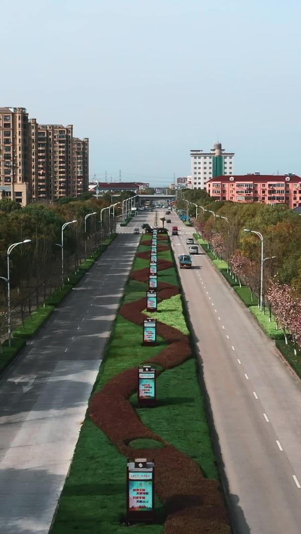 城市道路在上海复工后视频的预览图