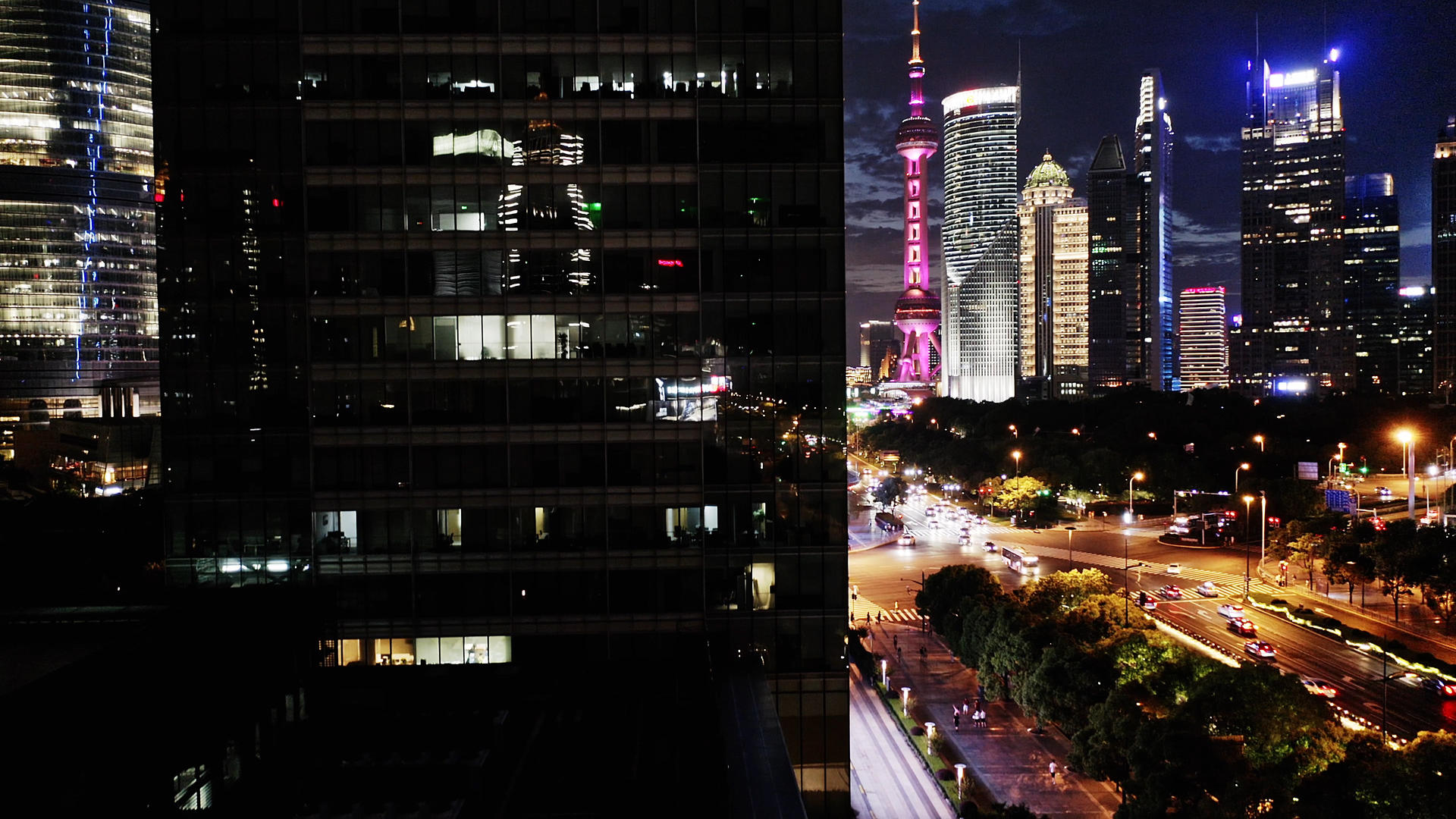 魔都金融区夜景航拍视频的预览图