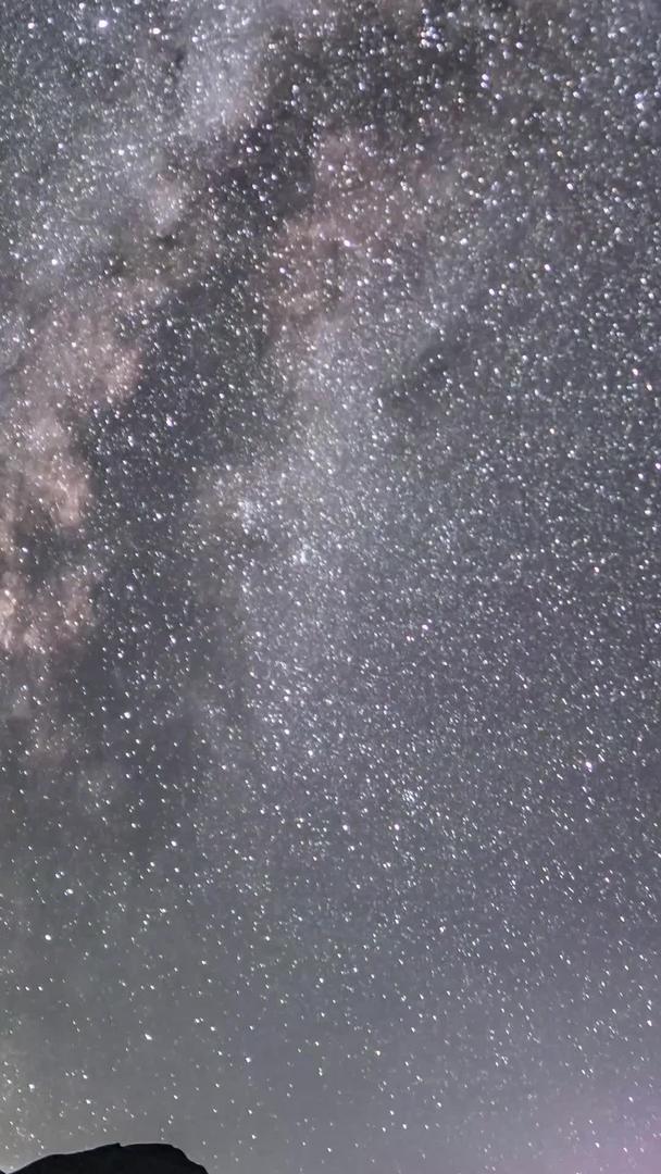 西藏之旅夜景星空银河素材视频的预览图