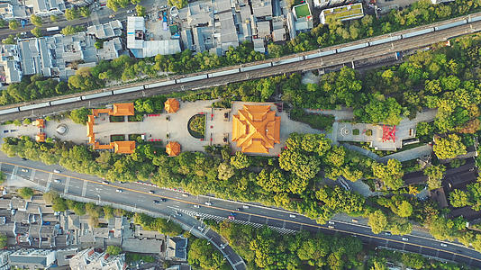 航拍俯瞰风光城市武汉地标建筑黄鹤楼景区全景4k素材视频的预览图