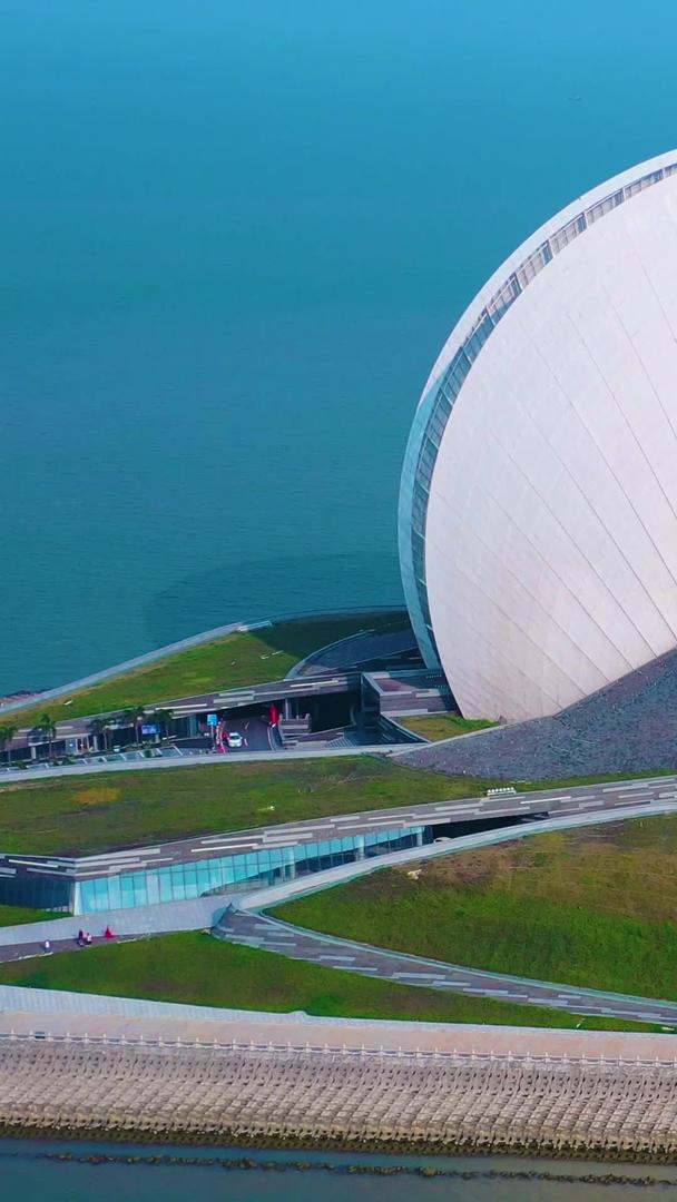 珠海地标日月贝珠海大剧院建筑航拍视频的预览图
