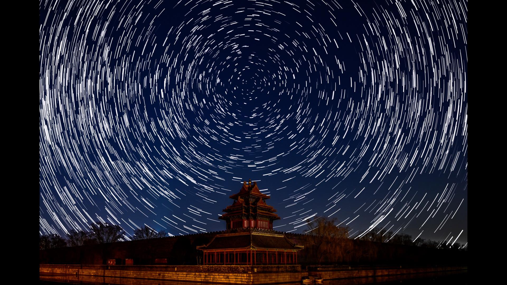 北京角楼城墙环绕星轨之动态视频的预览图