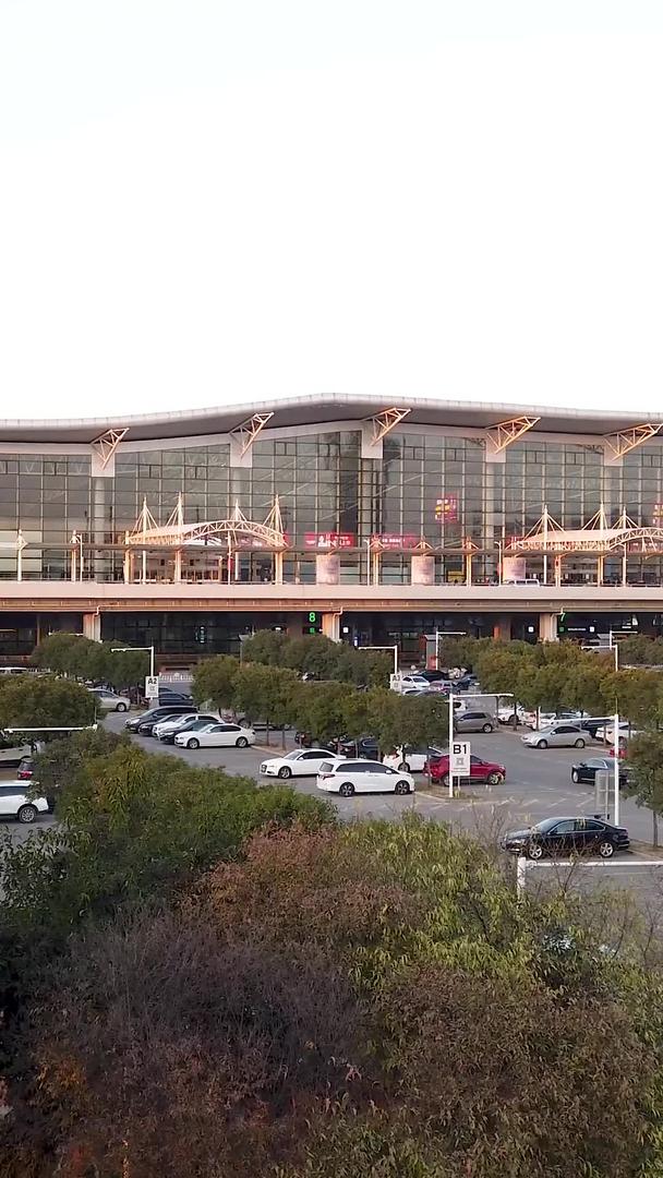 拍摄石家庄正定国际机场T2航站楼楼视频的预览图