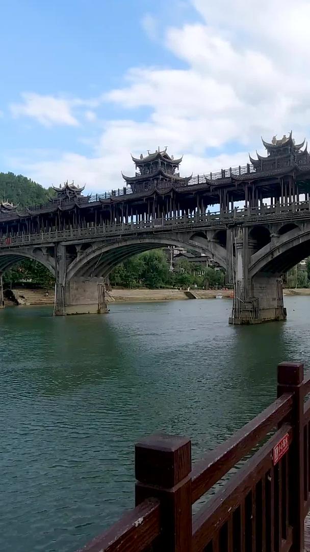 贵州凯里下司古镇风雨桥延时材料视频的预览图