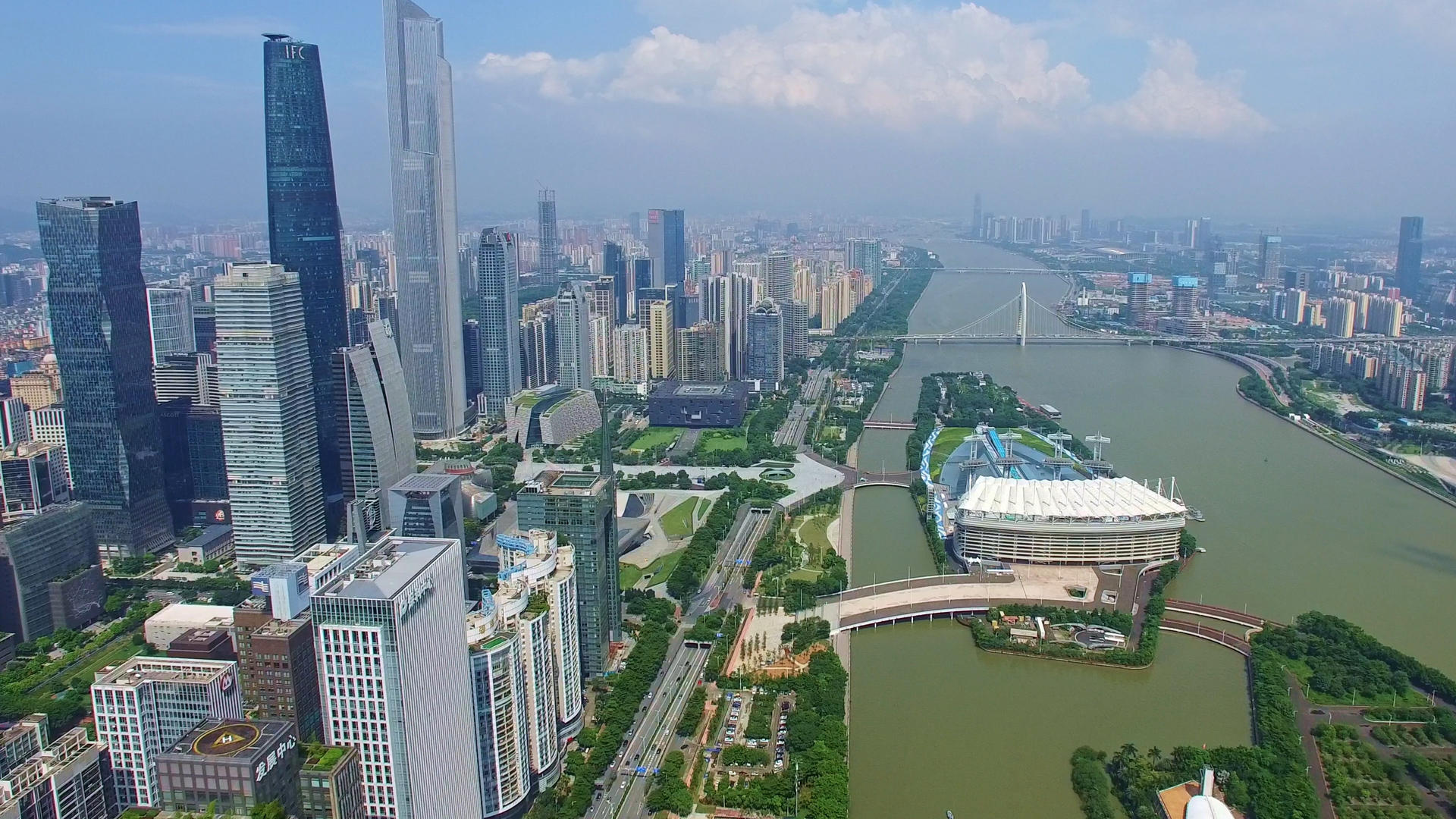 广州珠江新城天际线航拍视频的预览图