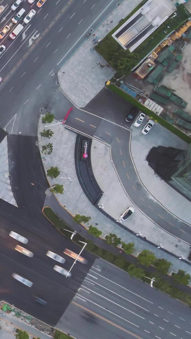 延时摄影航拍城市交通路口夜景灯光车流素材视频的预览图