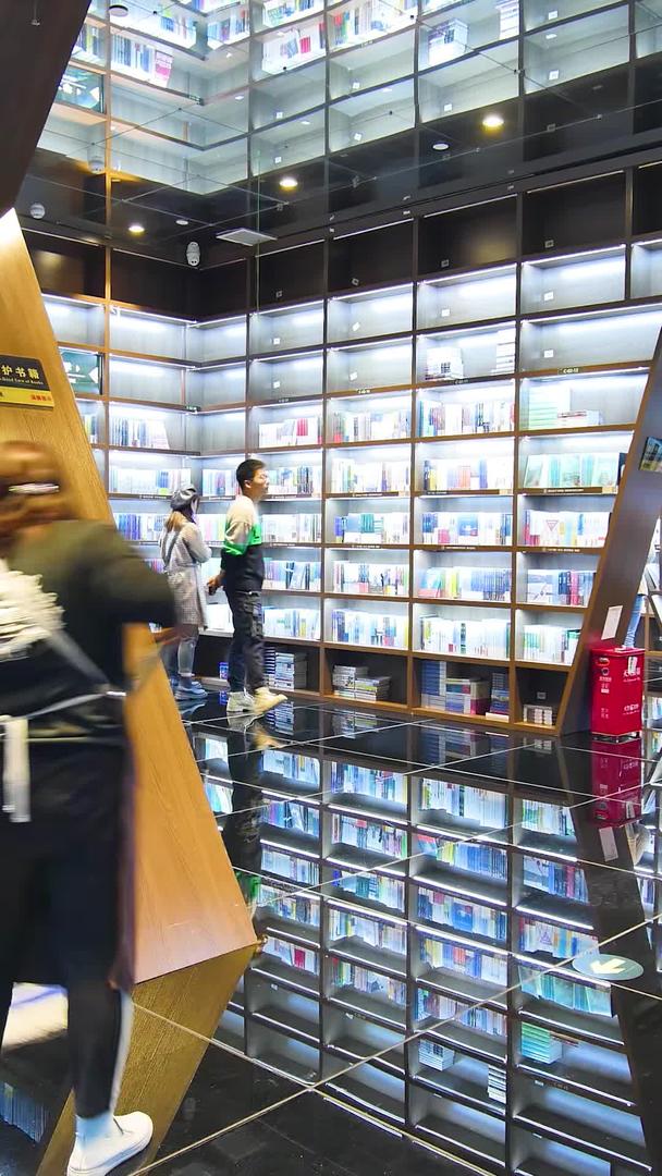 延迟贵阳市书店视频的预览图