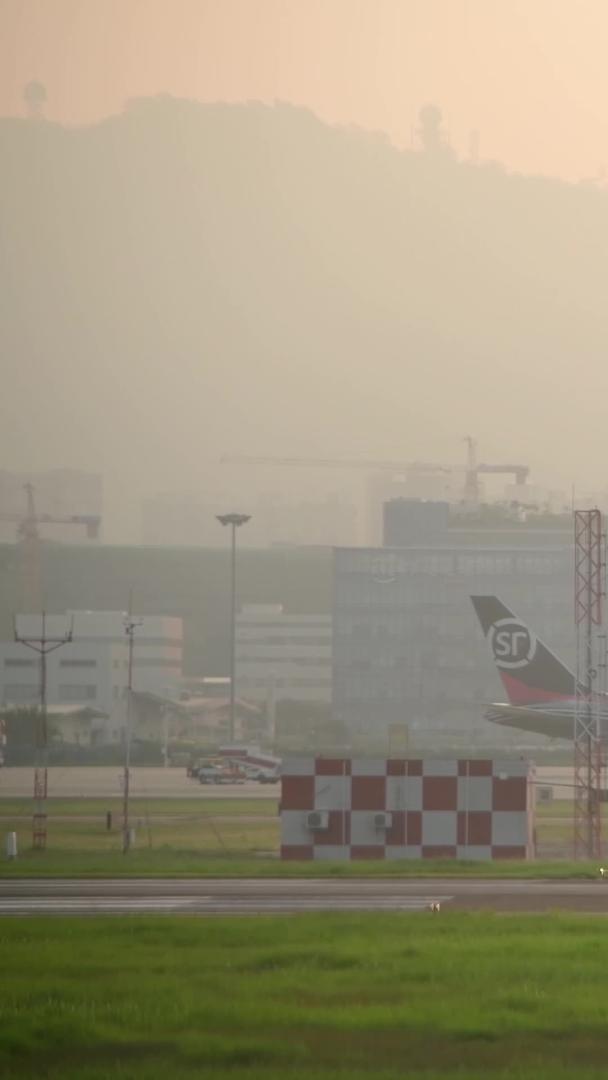 深圳宝安国际机场早晨视频的预览图