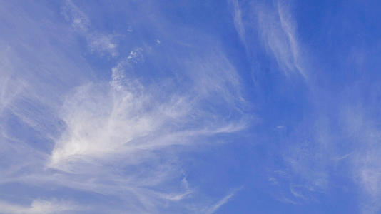 蓝天白云空镜头延时摄影视频视频的预览图