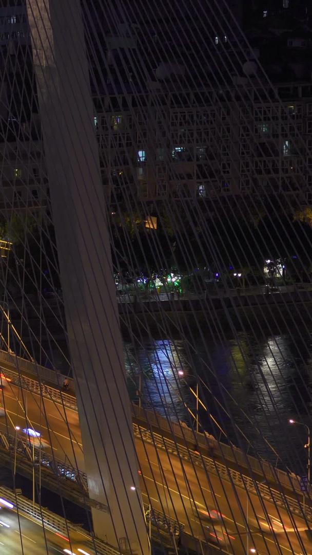 城市夜景道路交通街景汽车流量材料视频的预览图