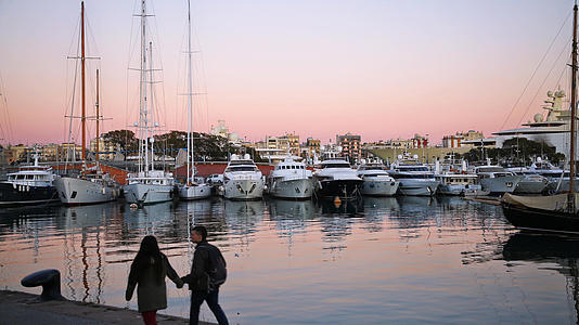 巴塞罗那游艇码头视频的预览图