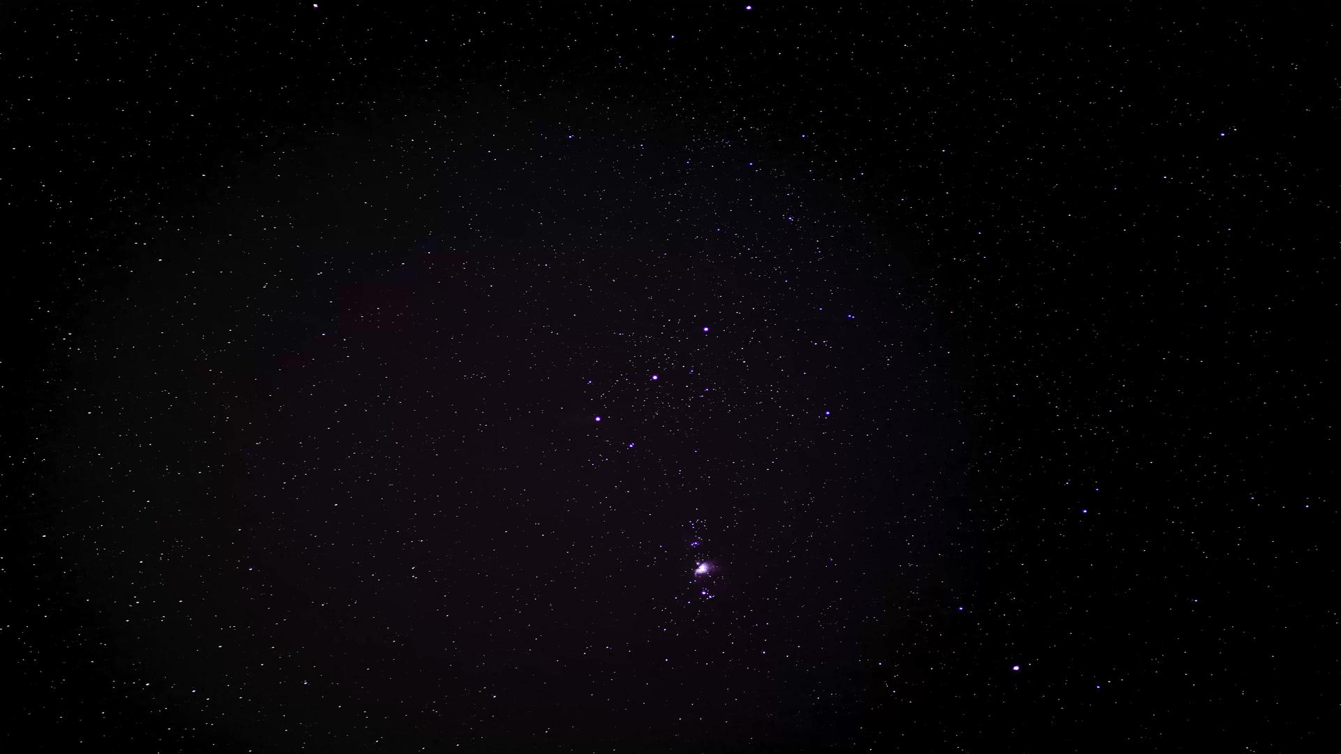 8K冬季明亮的猎户座星空视频的预览图