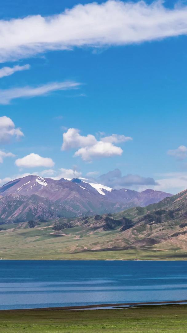 新疆5A景区赛里木湖和天山山延时视频视频的预览图