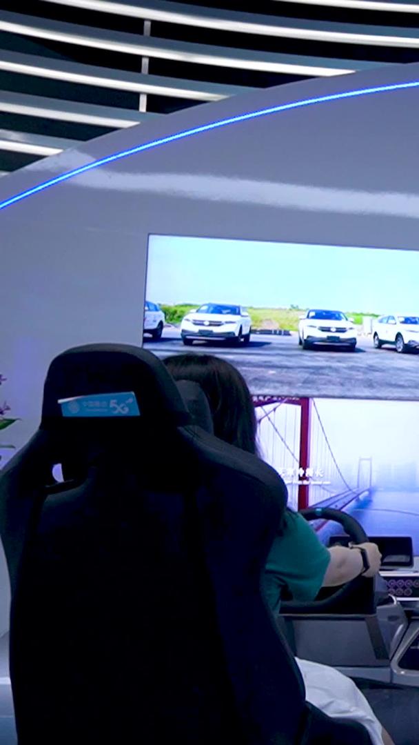 5G远程驾驶视频素材视频的预览图