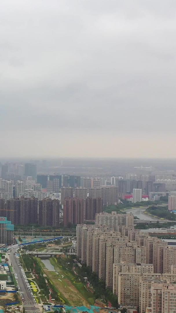 郑州中原福塔航拍视频视频的预览图