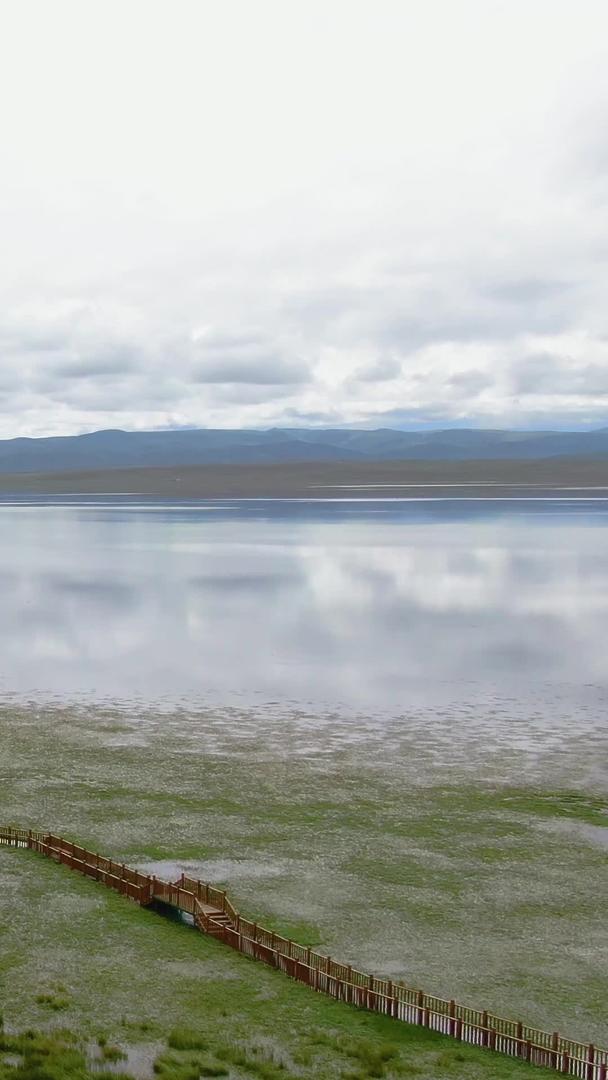 甘肃省甘南高原湖泊景区视频视频的预览图