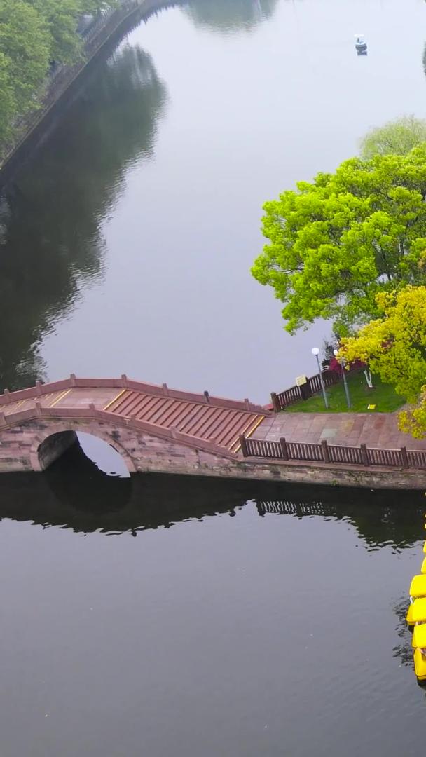 月湖风景区宁波城市地标5A景区视频的预览图