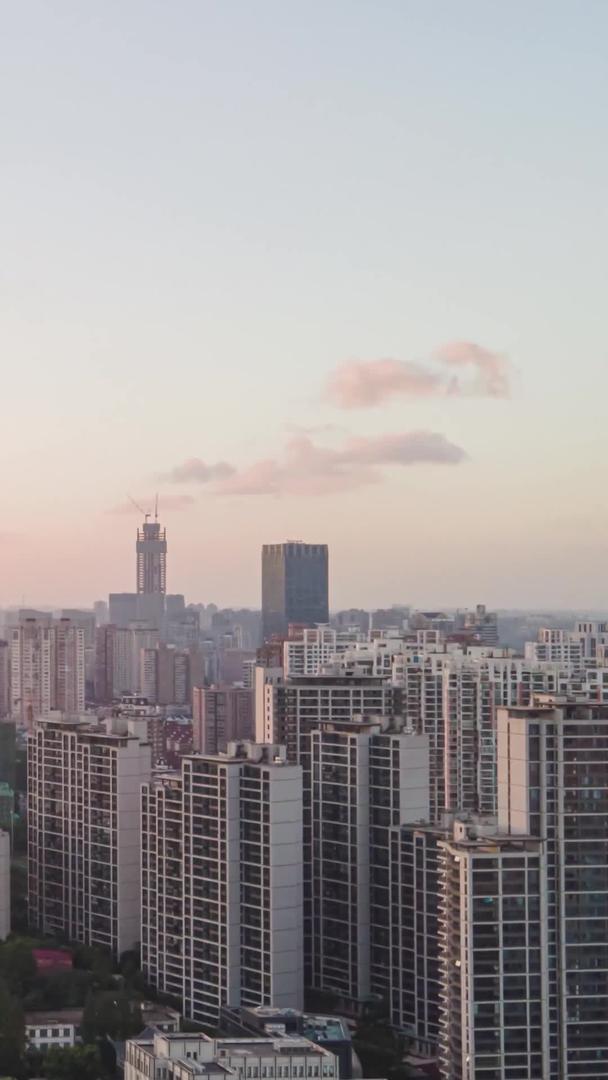 日夜延迟的上海长宁区环球港视频的预览图