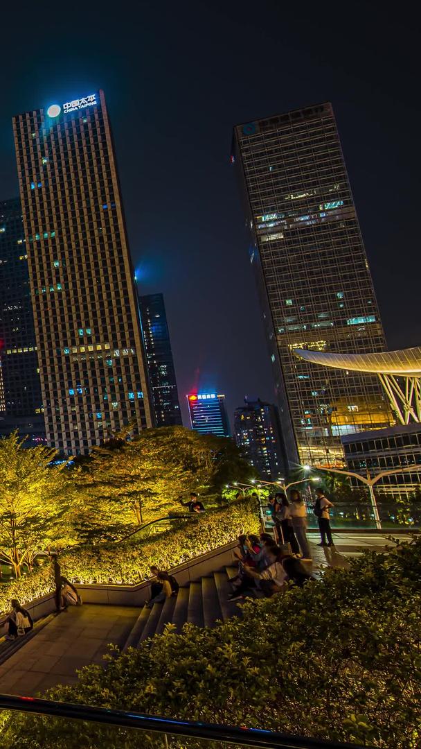 广东省深圳市民中心夜景平安大厦写字楼视频的预览图