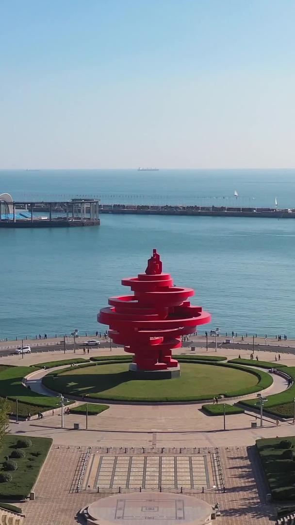 青岛海滨风光五四广场和奥帆中心视频的预览图