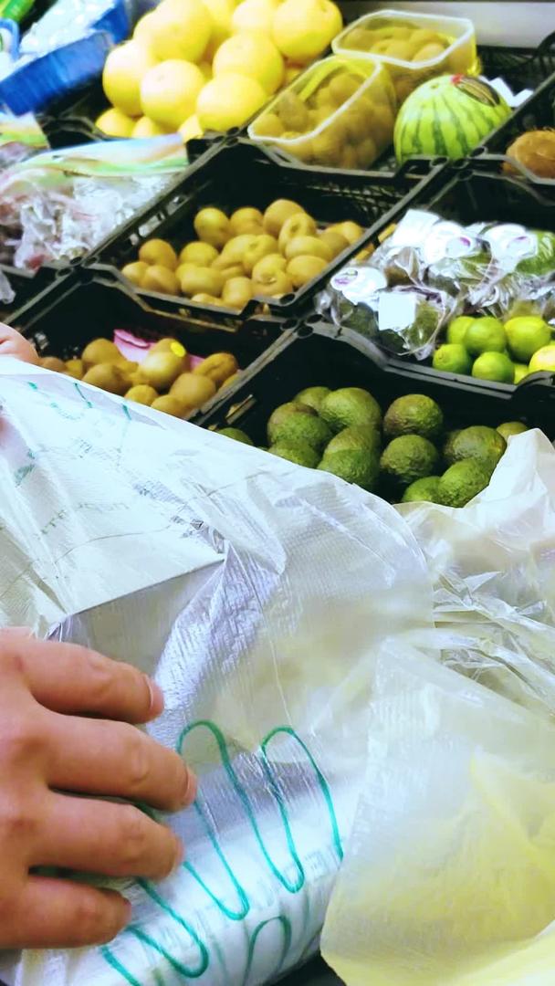 超级市场塑料购物袋视频的预览图