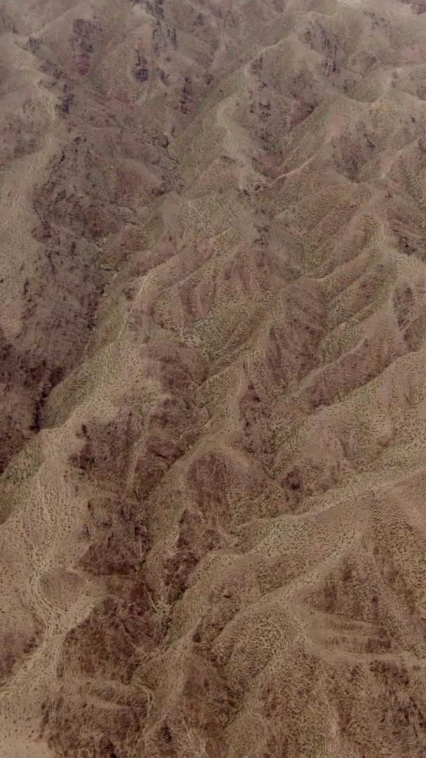 宁夏银川黄河石林航拍地质地貌视频的预览图