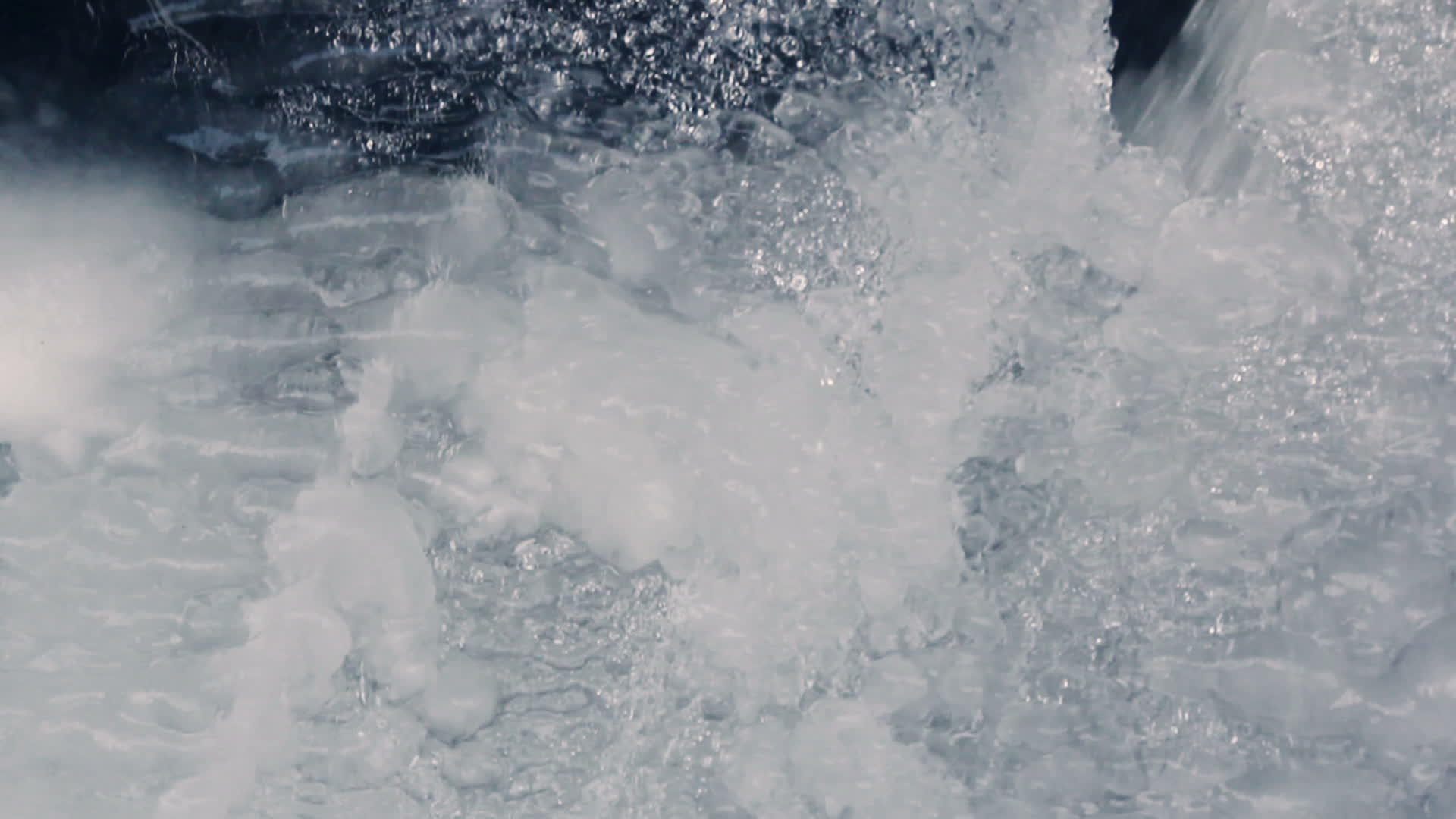 冰川清水视频的预览图