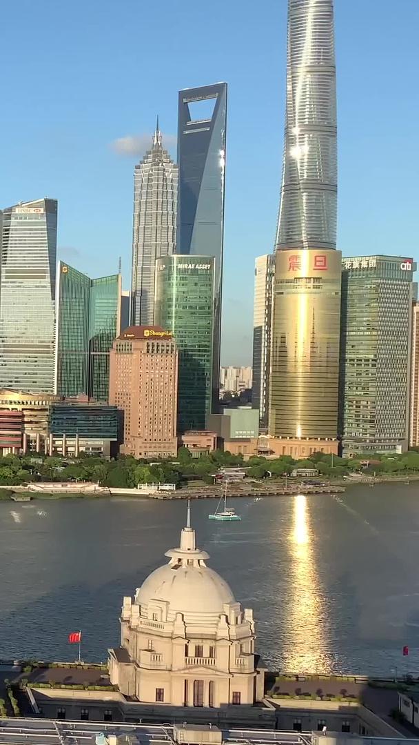 眺望上海东方明珠外滩视频的预览图