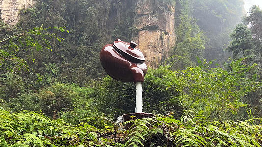 下雨天气候自然风光旅游茶壶景观4k素材视频的预览图