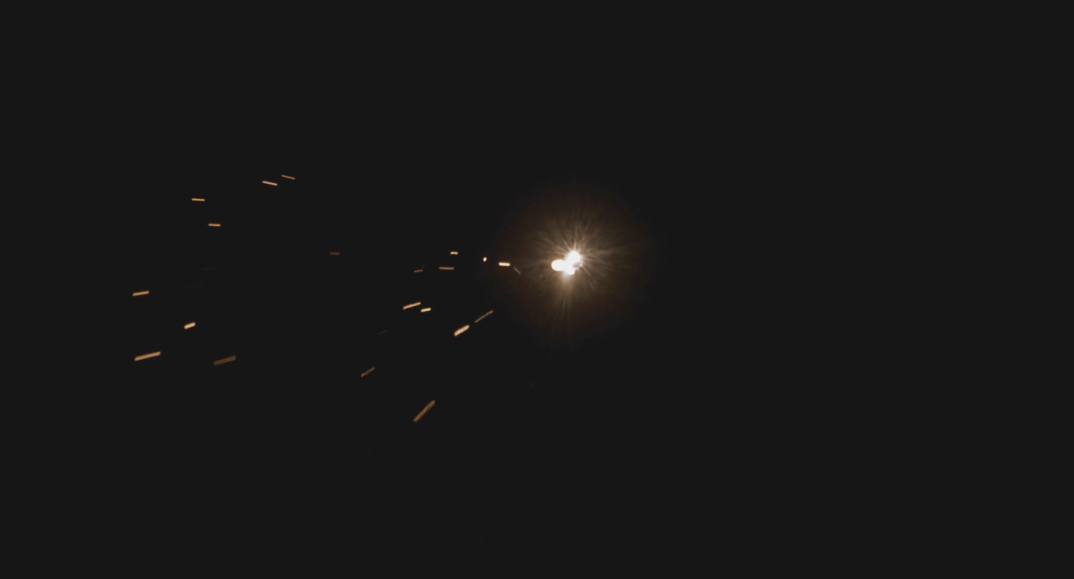 喷射火花粒子带透明通道素材视频的预览图