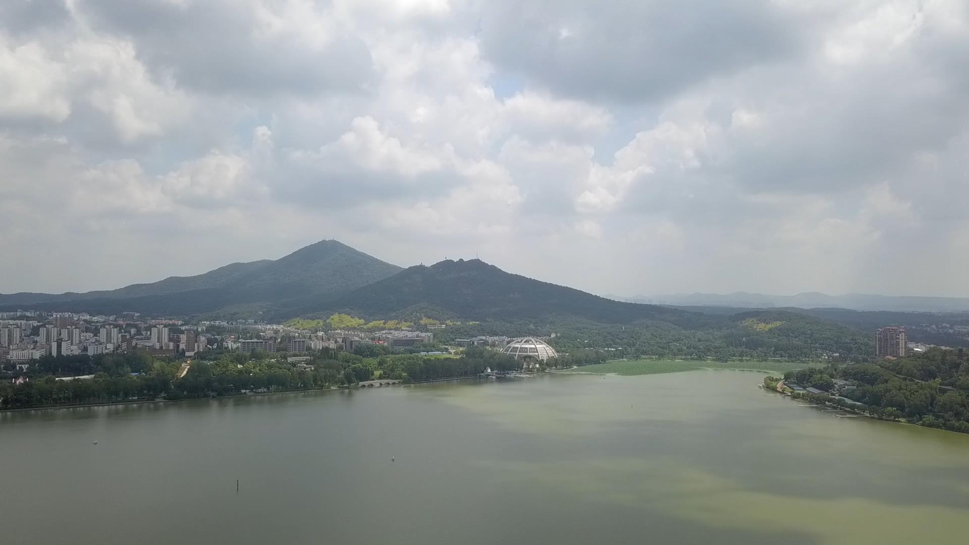 南京紫金山玄武湖航拍视频的预览图