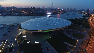4K航拍上海奔驰文化中心全景视频的预览图