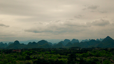 1080P桂林山峰风景实拍视频视频的预览图