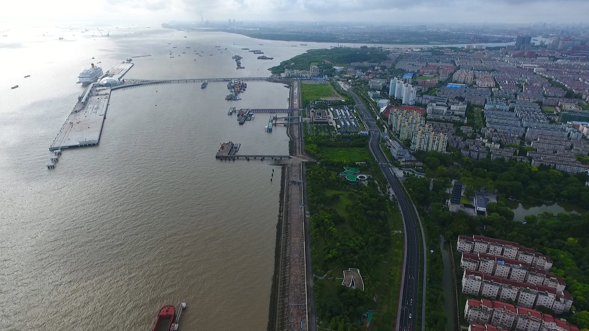 1080P港口沿海景观航拍视频的预览图