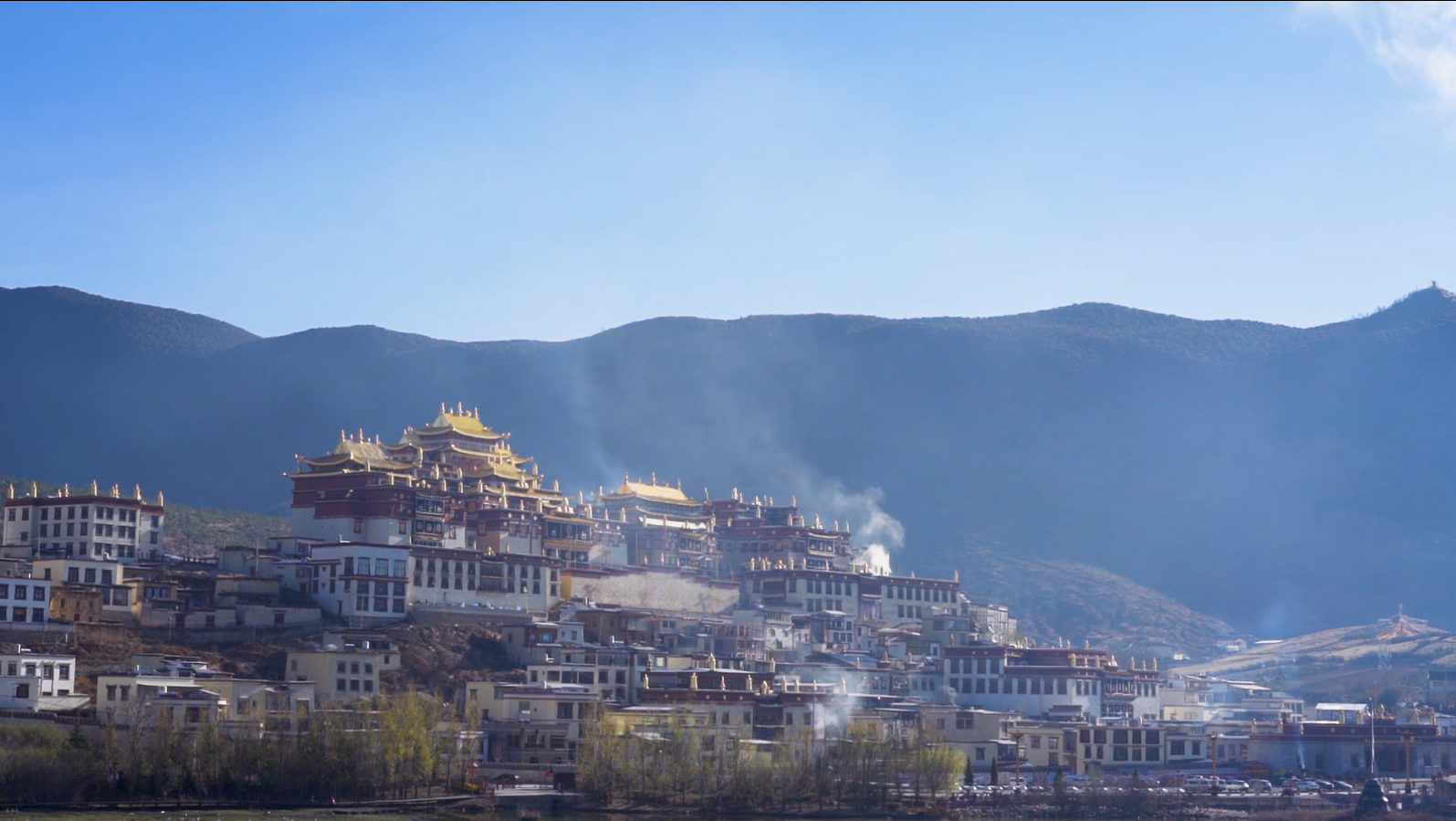 1080P云南松赞林寺延时摄影视频的预览图