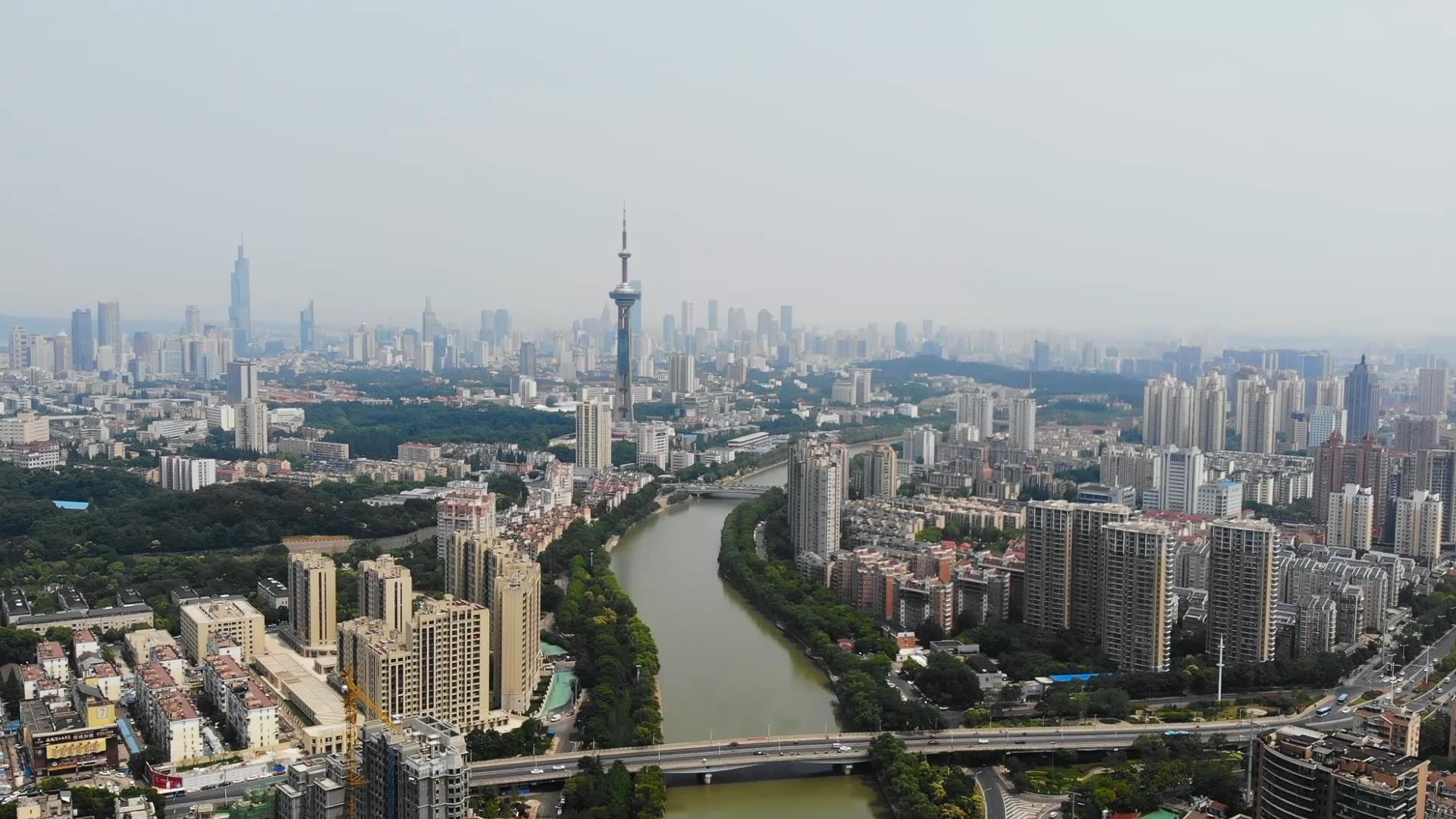 1080P航拍南京秦淮河电视塔市中心视频的预览图