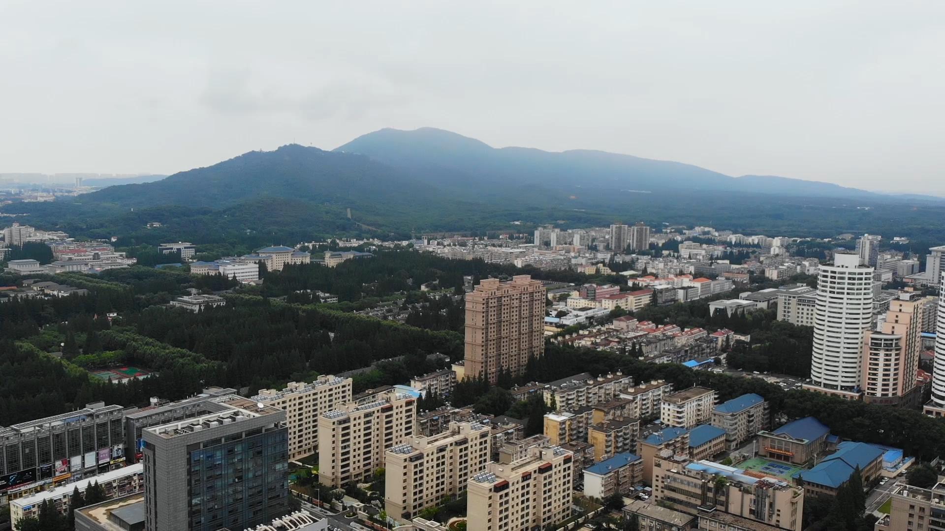 1080P航拍南京紫金山城市建筑视频的预览图