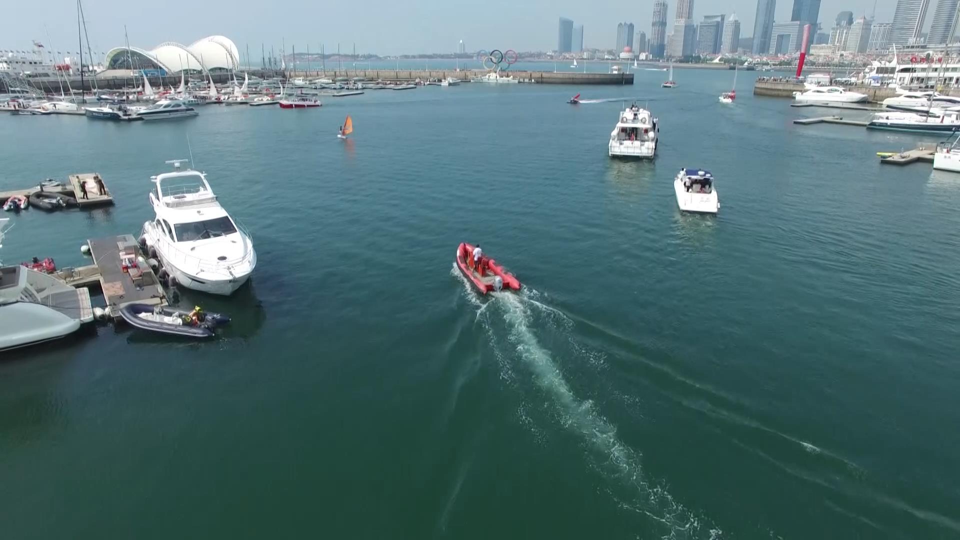1080P青岛奥帆中心海上帆船航拍视频的预览图
