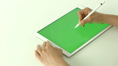 手绘写平板屏幕效果抠像绿布后期应用视频的预览图