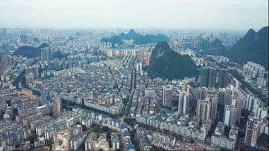 航拍高清城市建筑群城市发展视频的预览图