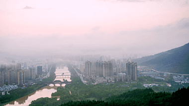 城市清晨云海雾海日出延时摄影视频的预览图