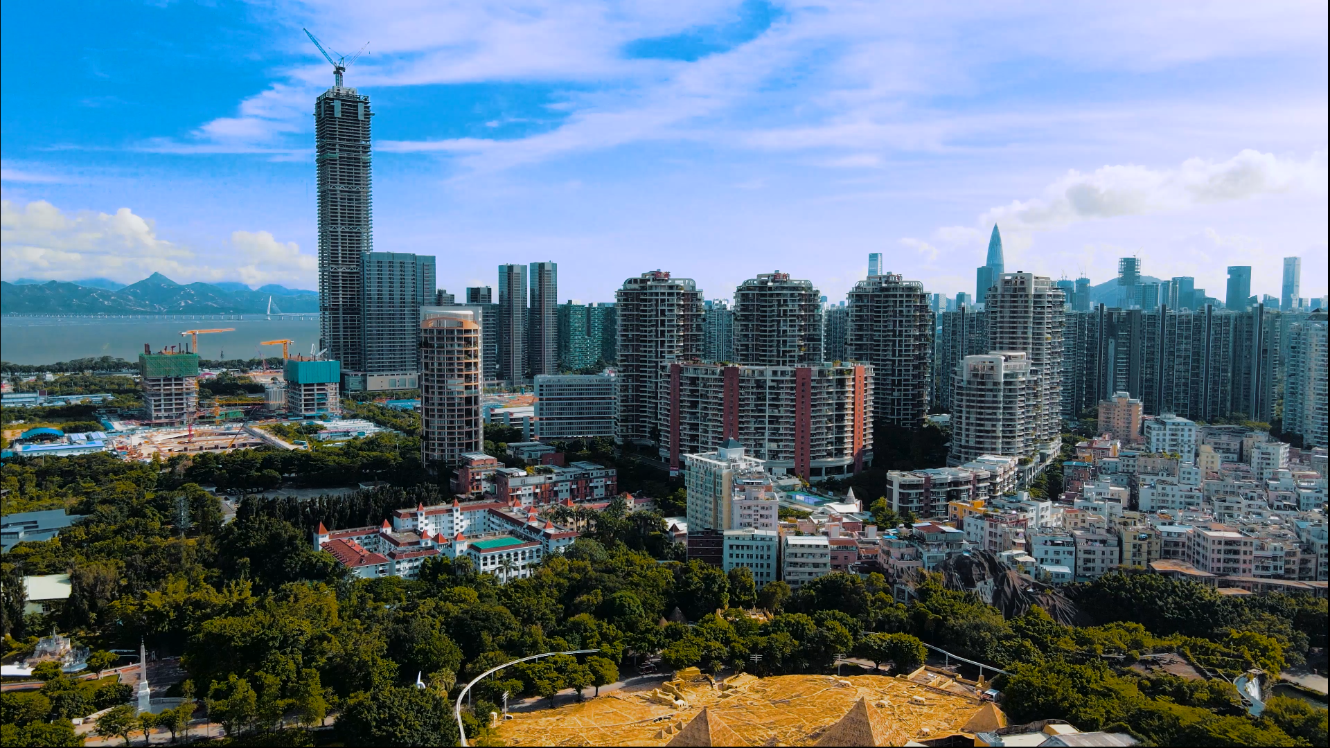 高清航拍深圳白石洲商品房城市建筑群视频的预览图