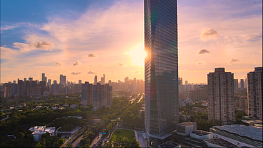 高清航拍深圳城市建筑夕阳晚霞风光视频的预览图