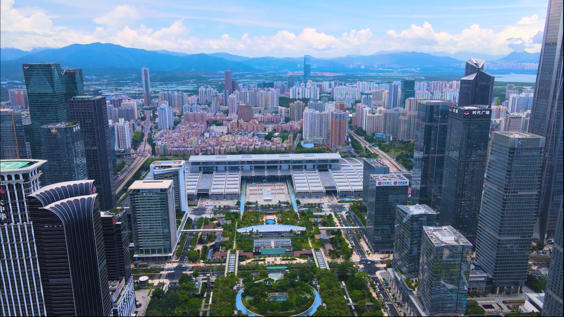 高清航拍深圳福田城市会展中心视频的预览图
