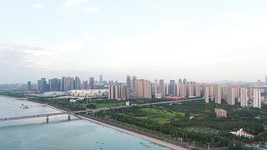 4K航拍杭州钱江新城风貌视频的预览图