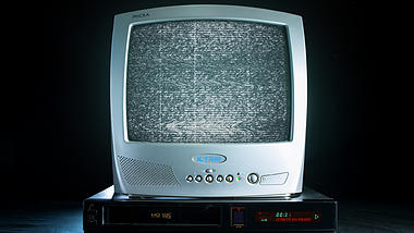 新复古潮流怀旧电视LOGO片头ae模板视频的预览图
