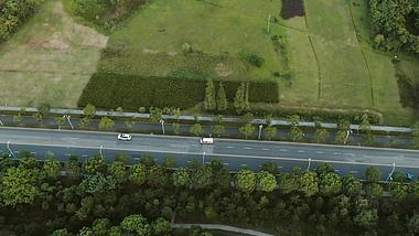 4K航拍绿化城市杭州车道视频的预览图