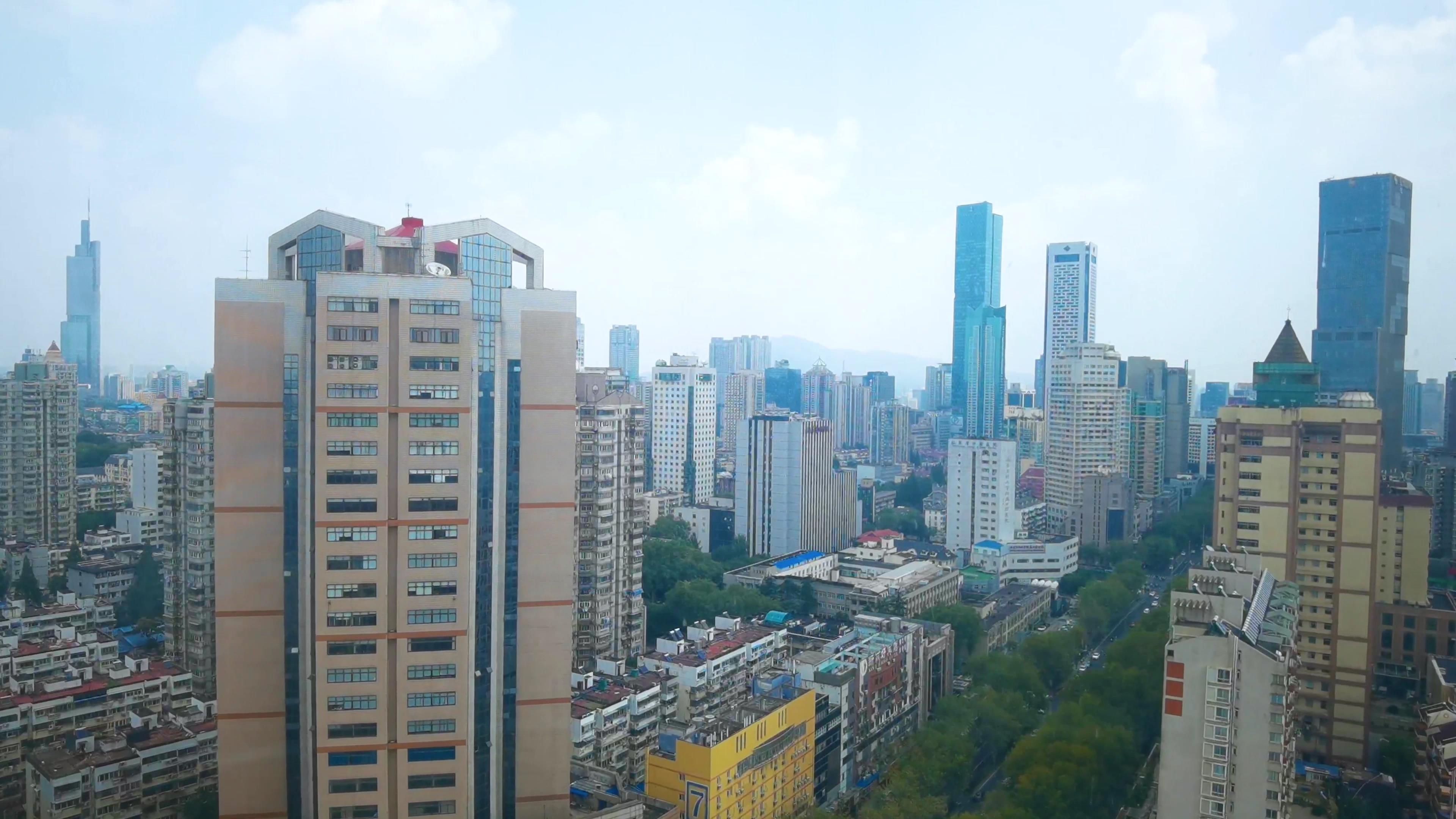 4K观光电梯南京城市群视频的预览图